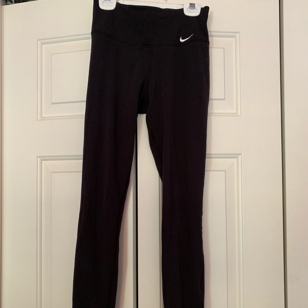 Black Nike Dri-Fit leggings